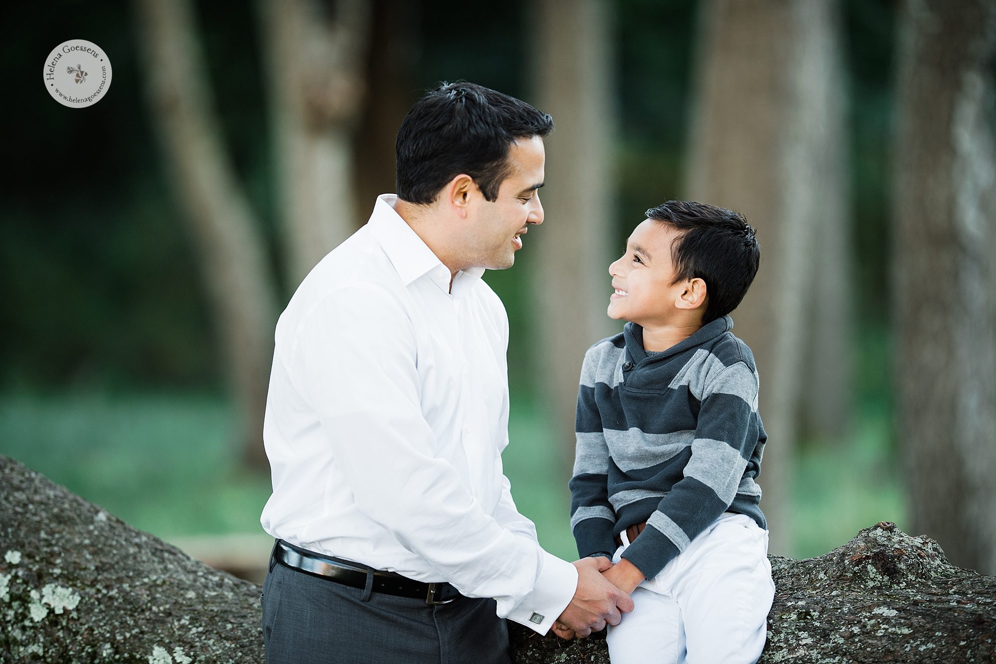 father and son in Larz Anderson Park photographed by Helena Goessens 