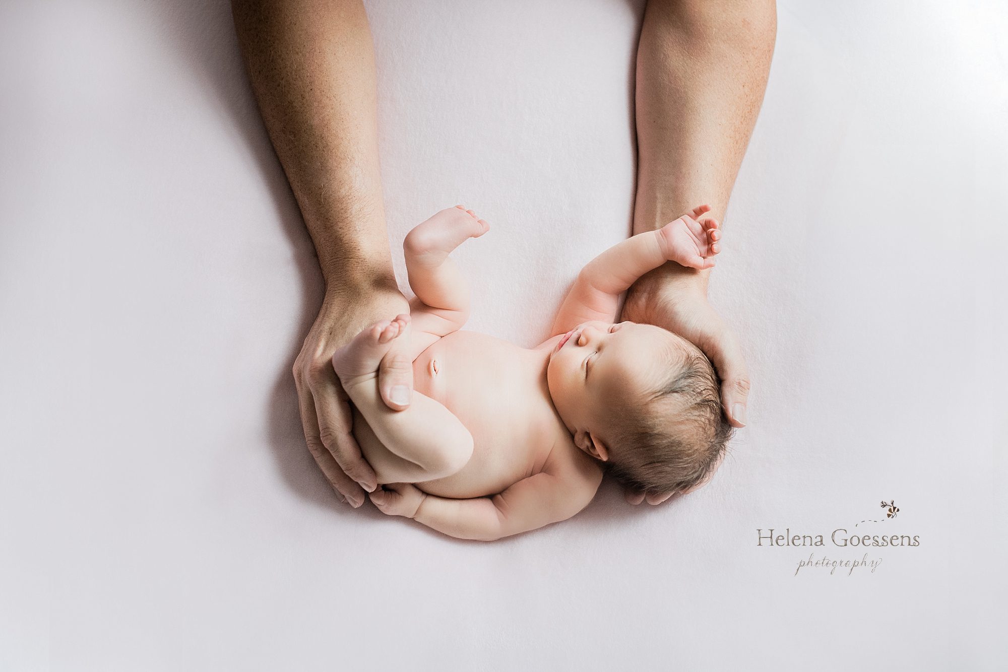 in home lifestyle newborn session with Helena Goessens Photography