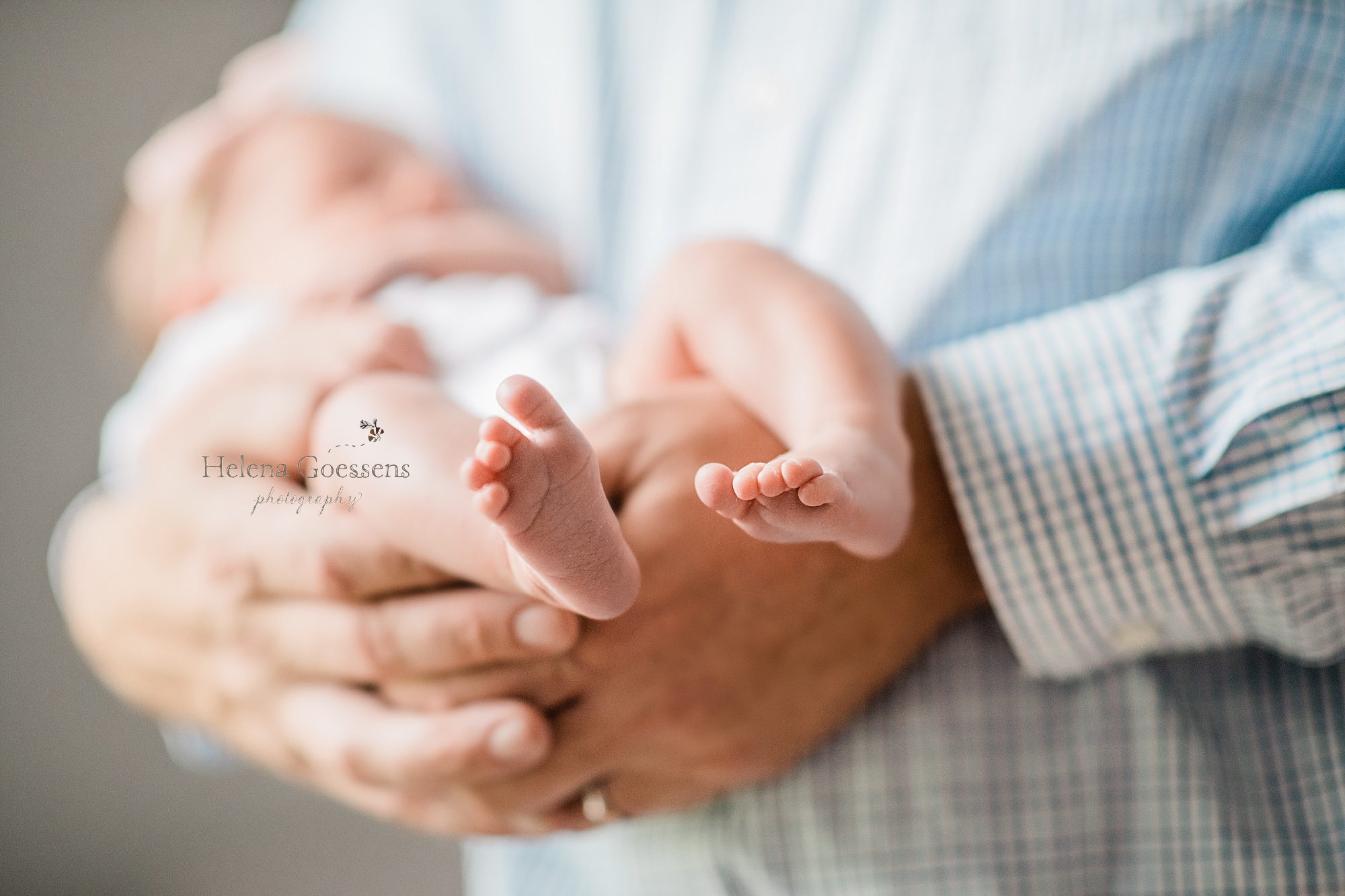 baby toes photographed by Helena Goessens Photography