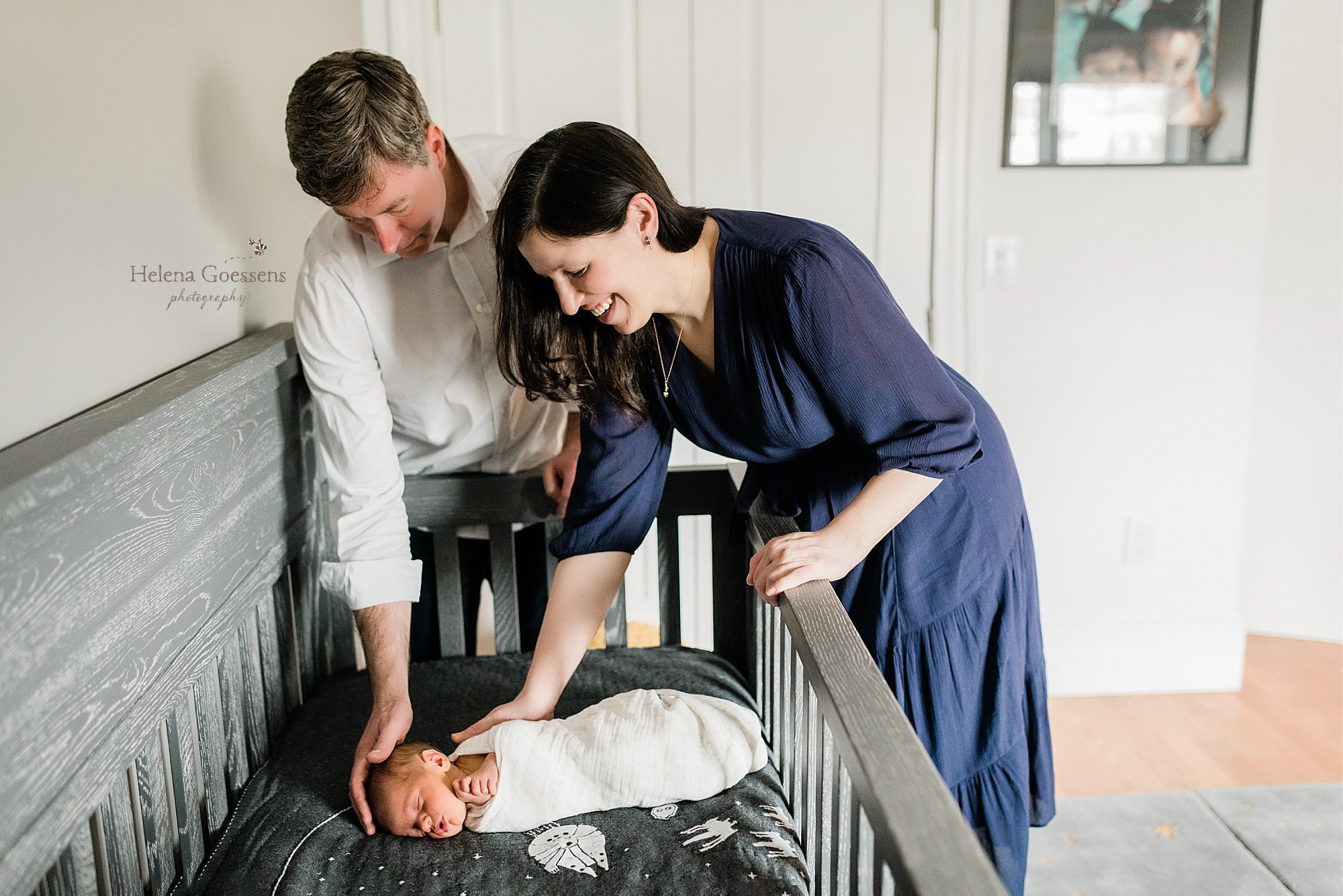 lifestyle newborn session in nursery with Helena Goessens Photography