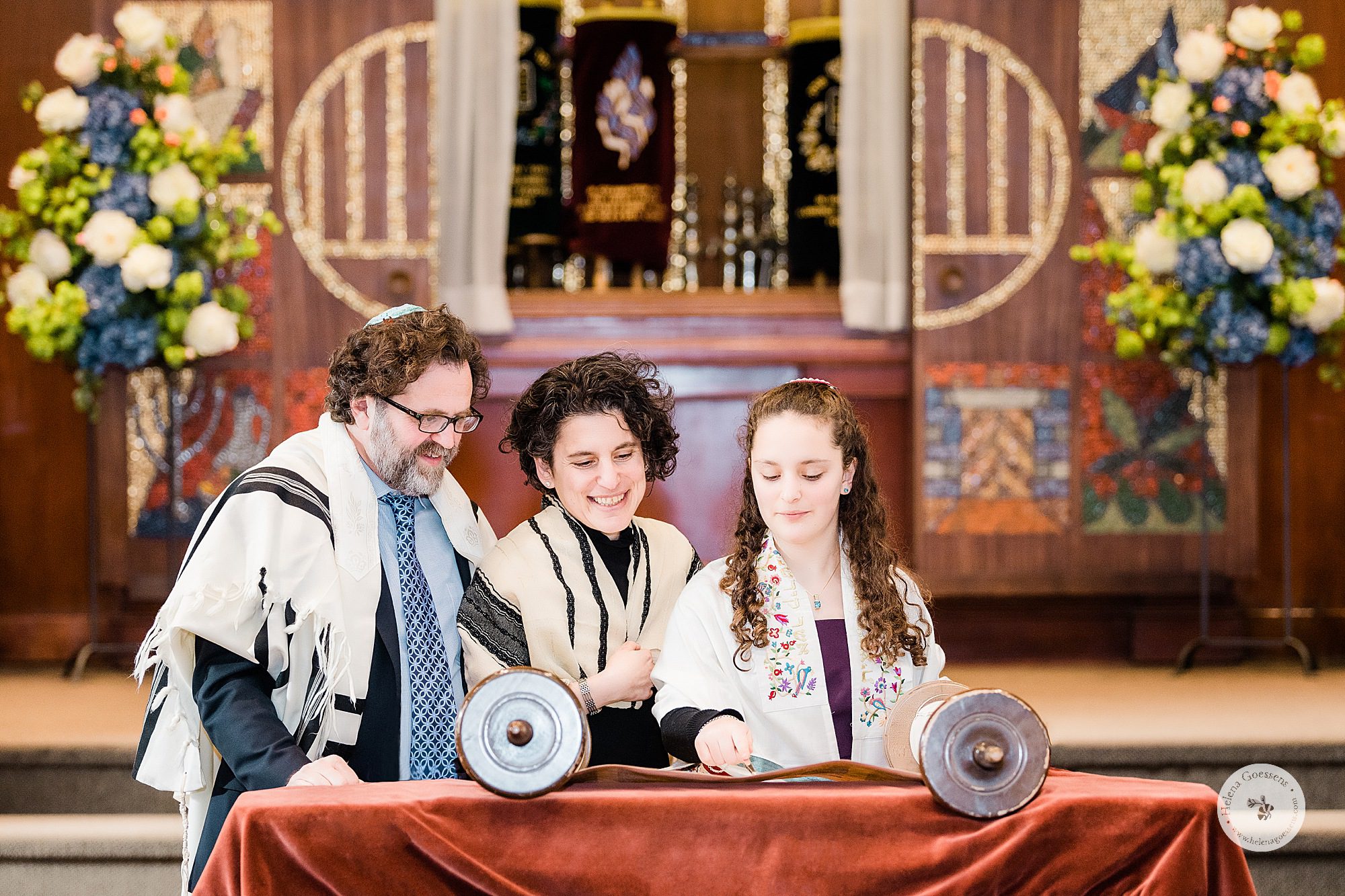 Bat Mitzvah reading photographed by Helena Goessens Photography