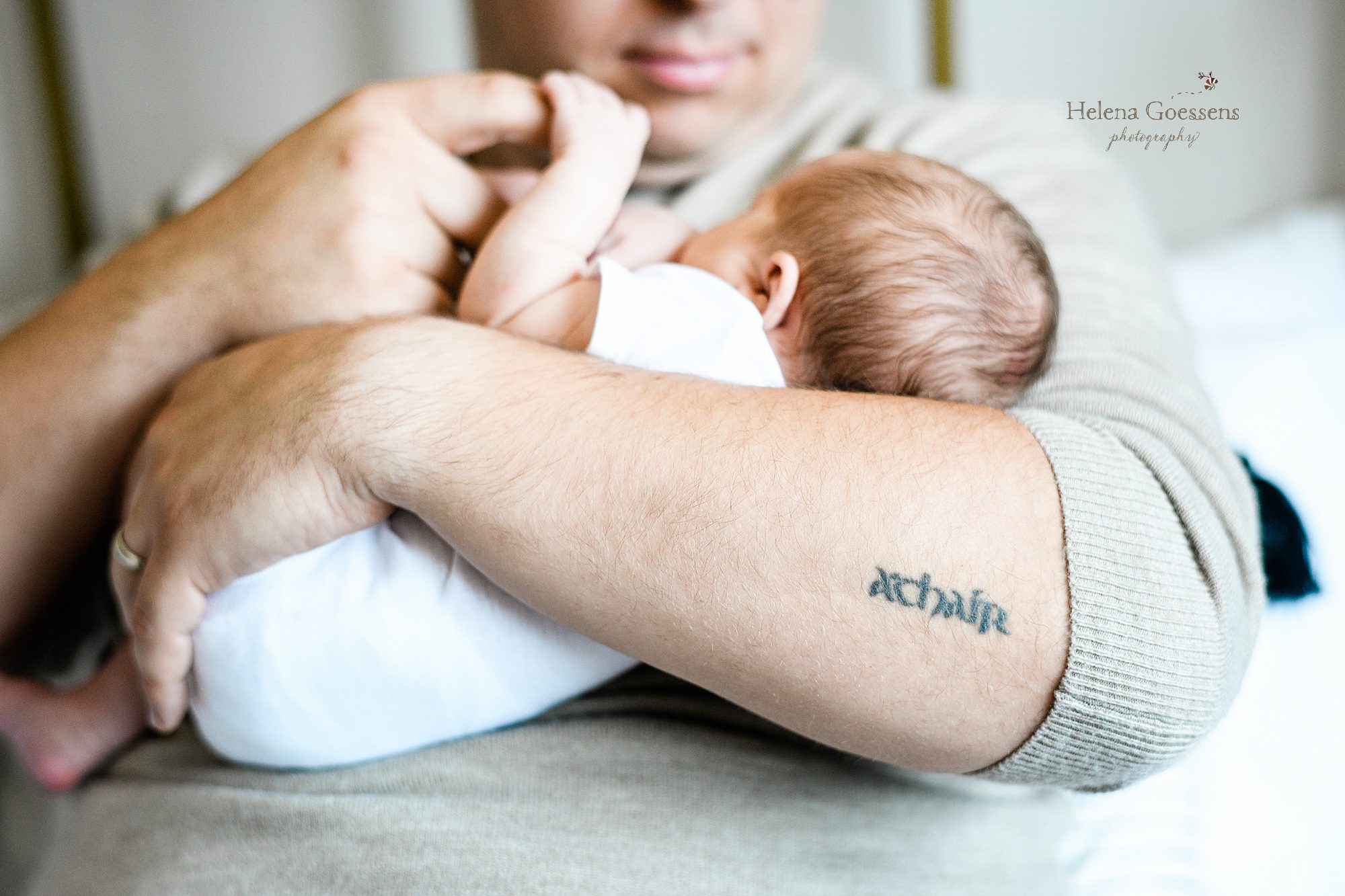 baby and dad during Boston newborn portraits by Helena Goessens Photography