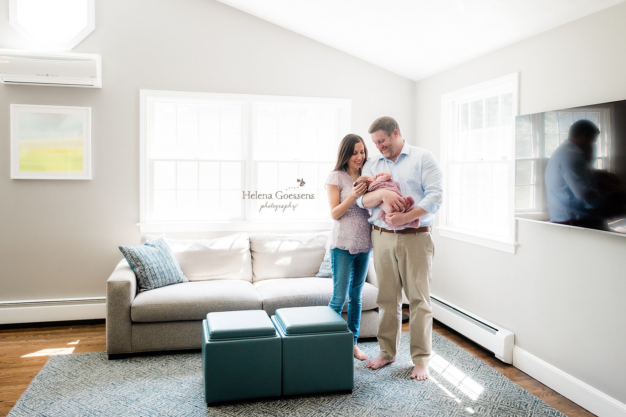 Helena Goessens Photography photographs newborn portraits in family's home