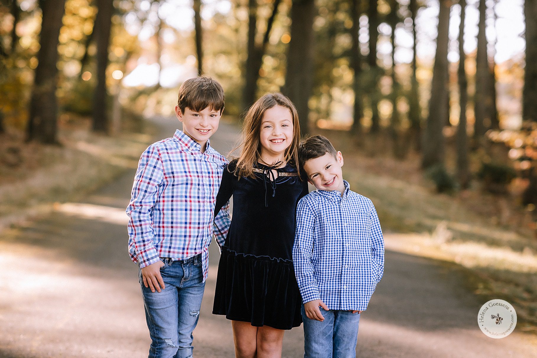 children pose at Bradley Estate with Helena Goessens Photography
