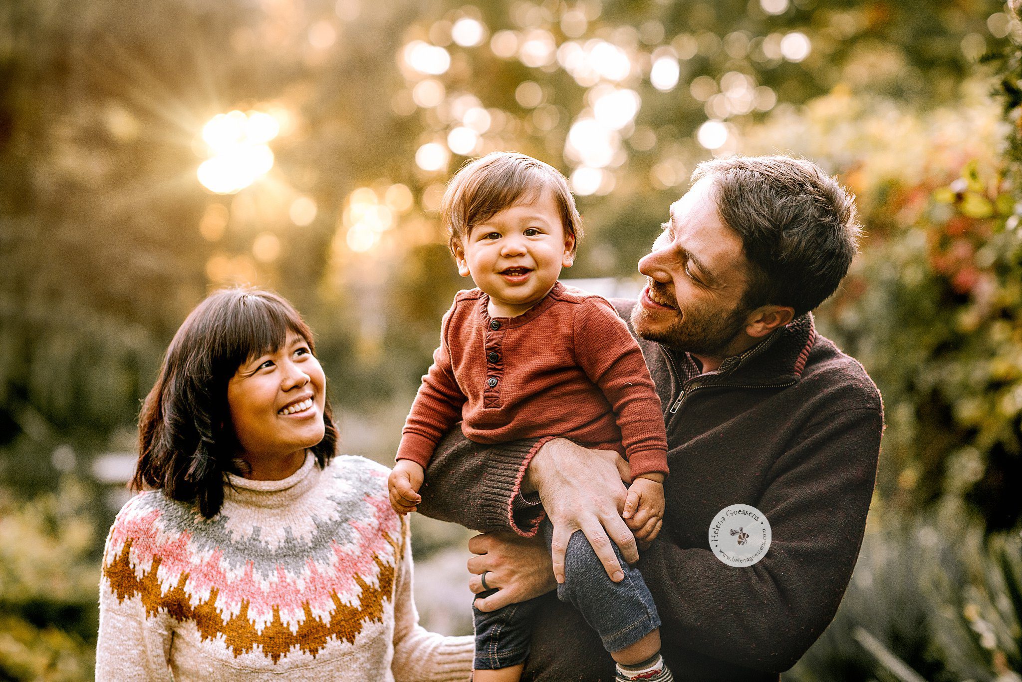 Backyard Family Portraits with toddler and parents