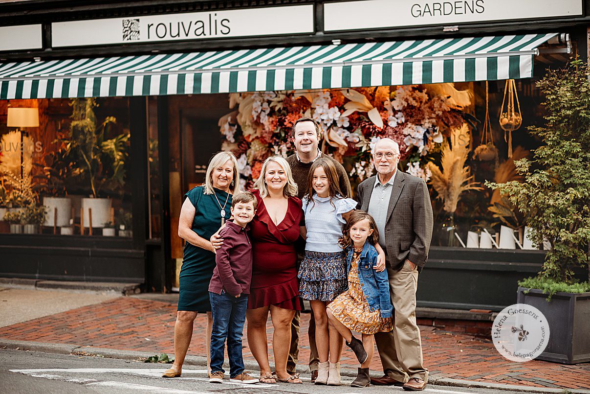 extended Beacon Hill Fall Family Session for family of 9